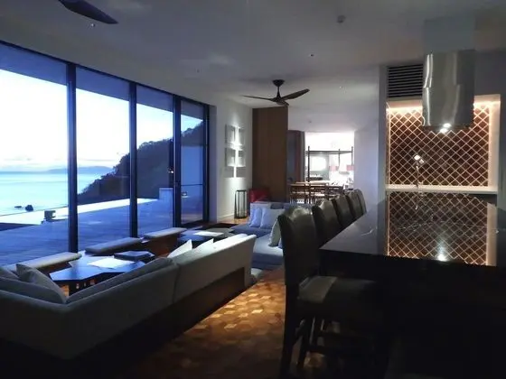 Royal Villa, 2 Yatak Odası, Kişiye Özel Havuzlu, Okyanus Manzaralı