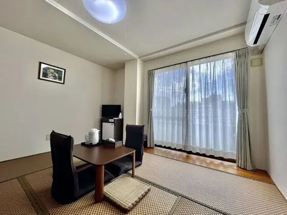 Basic Oda, Sigara İçilmez