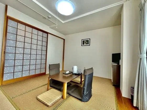 Basic Oda, Sigara İçilmez