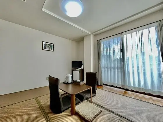 Basic Oda, Sigara İçilmez