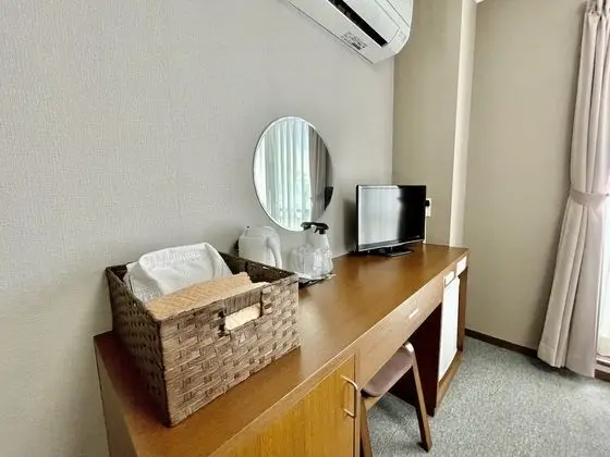 İki Ayrı Yataklı Oda, Sigara İçilmez