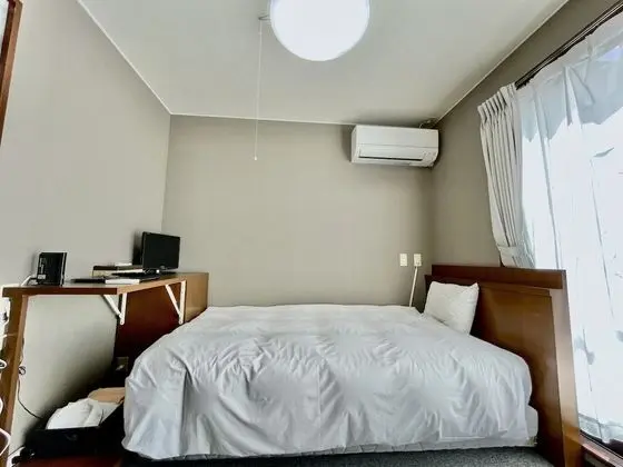 Tek Kişilik Oda, Sigara İçilmez