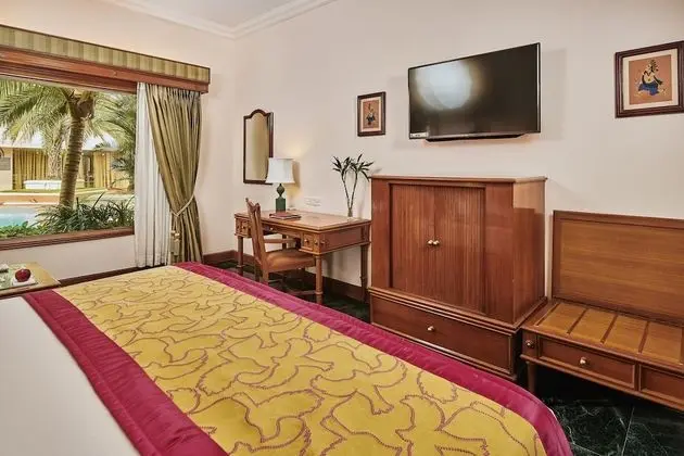 Deluxe Tek Büyük veya İki Ayrı Yataklı Oda, Havuz Manzaralı (Complimentary 2 way Airport transfers)