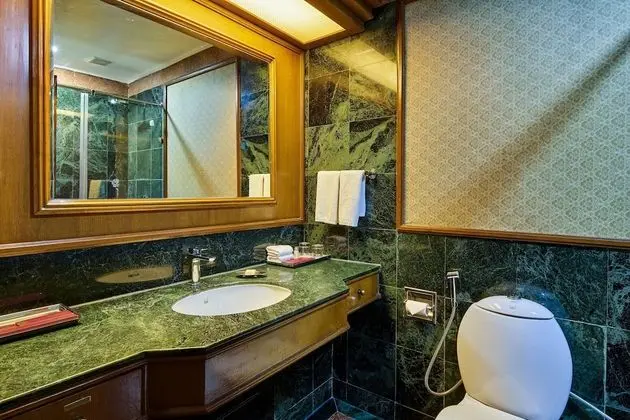 Deluxe Tek Büyük veya İki Ayrı Yataklı Oda, Havuz Manzaralı (Complimentary 2 way Airport transfers)