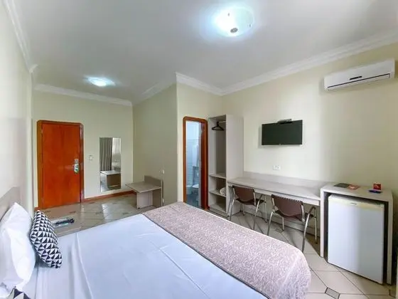 Standard Tek Büyük Yataklı Oda