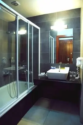 Standard Tek Büyük veya İki Ayrı Yataklı Oda