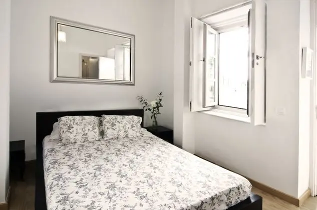 Tek Büyük Yataklı Oda (Interior)