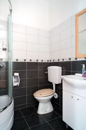 Family Oda, Ortak Banyo