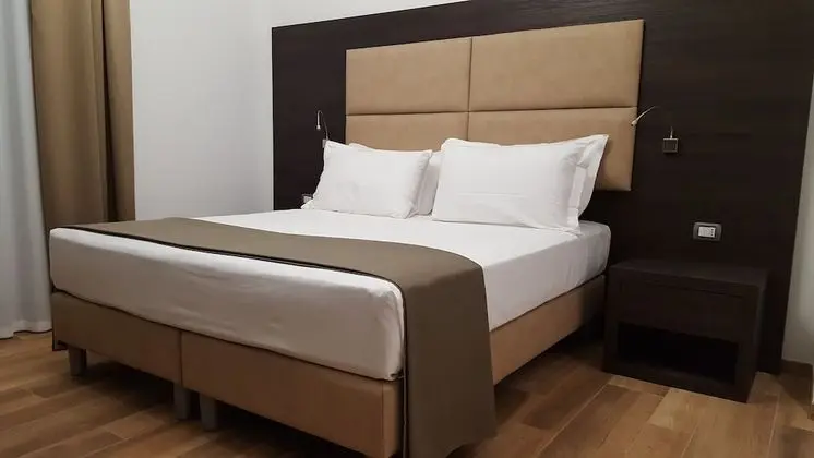 Superior Tek Büyük Yataklı Oda