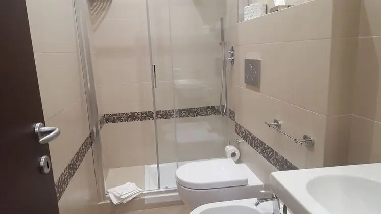 Tek Büyük Yataklı Oda, Özel Banyo (external)