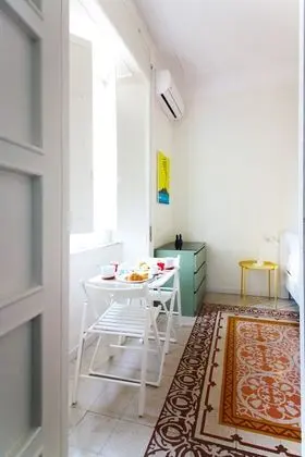 Comfort Tek Büyük Yataklı Oda