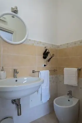 Tek Kişilik Oda, Deniz Manzaralı