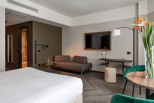 Junior Tek Büyük Yataklı Oda