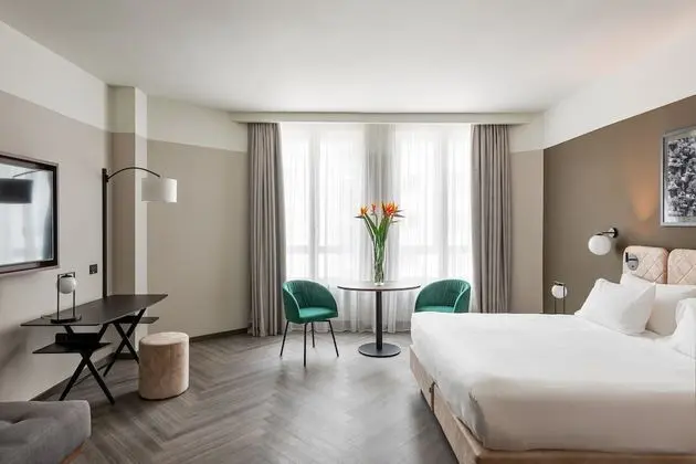 Junior Tek Büyük Yataklı Oda