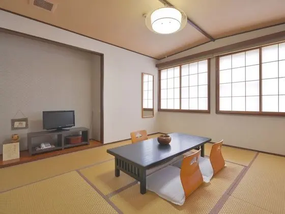 Economy Oda, Dağ Manzaralı (Japanese Style)