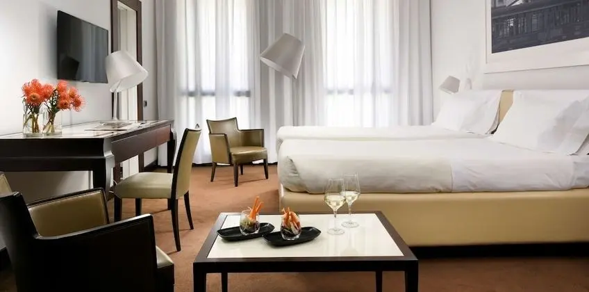 Premium Büyük Yataklı Tek Kişilik Oda