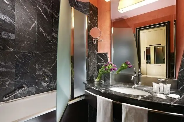 Classic Double Room (2 Adults + 1 Child)