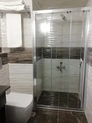 Çift Kişilik, Şehir Manzaralı