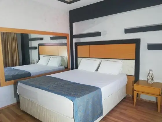Çift Kişilik, Şehir Manzaralı