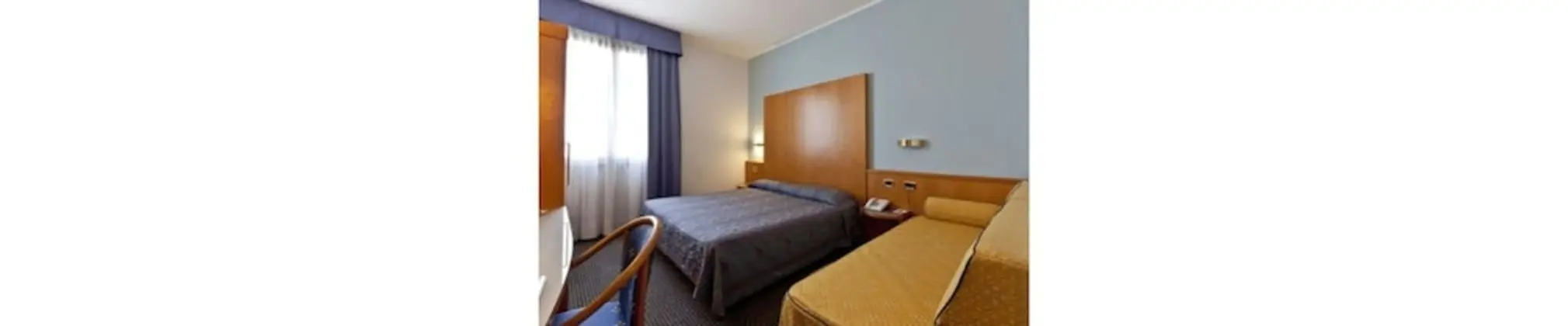 Classic Üç Kişilik Oda