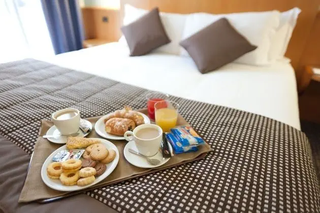 Junior Süit, 1 En Büyük (King) Boy Yatak