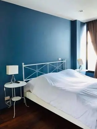 5 Bedrooms
