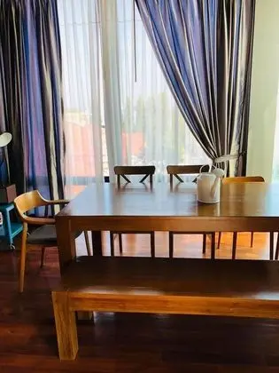 5 Bedrooms