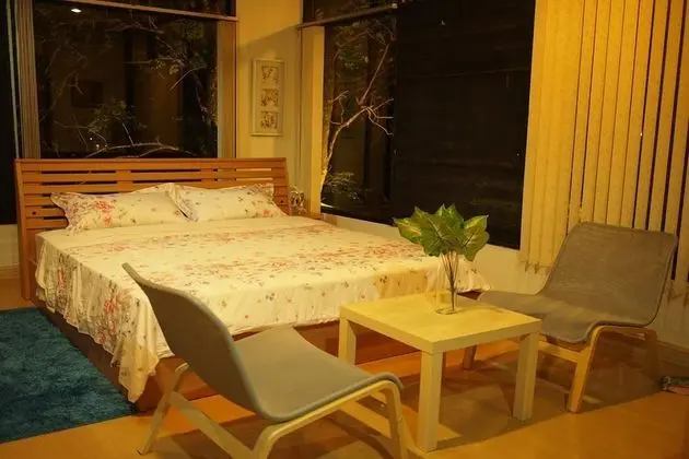 6 Bedrooms Villa