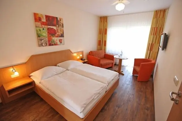 Tek Büyük Yataklı Oda, Balkon