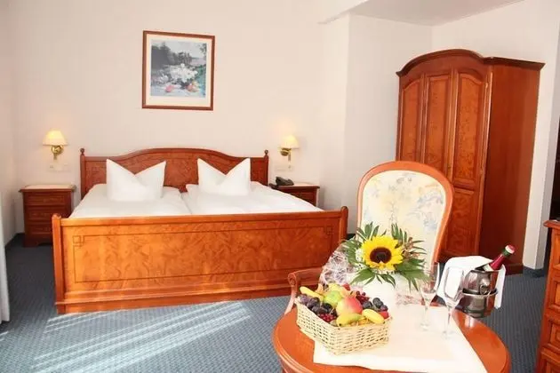 Tek Büyük Yataklı Oda