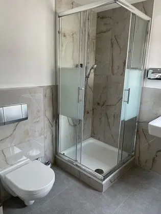 Basic Üç Kişilik Oda