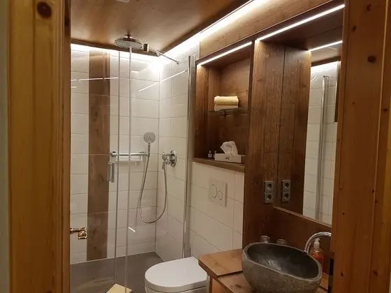Büyük Yataklı Tek Kişilik Oda