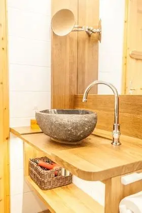 Büyük Yataklı Tek Kişilik Oda