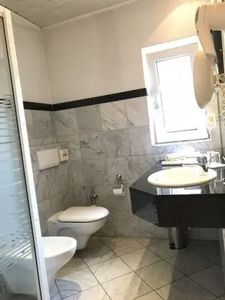 Tek Kişilik Oda, 1 Tek Kişilik Yatak, Sigara İçilmez