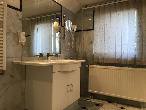 Tek Kişilik Oda, 1 Tek Kişilik Yatak, Sigara İçilmez