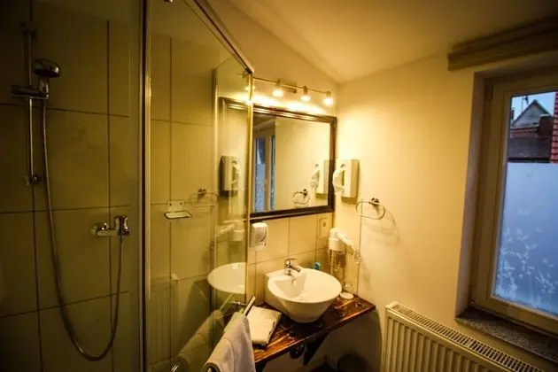 Classic Tek Büyük Yataklı Oda, 1 Büyük (Queen) Boy Yatak