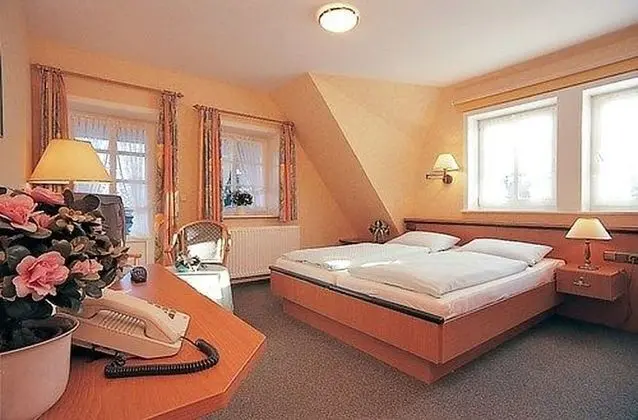 Tek Büyük Yataklı Oda