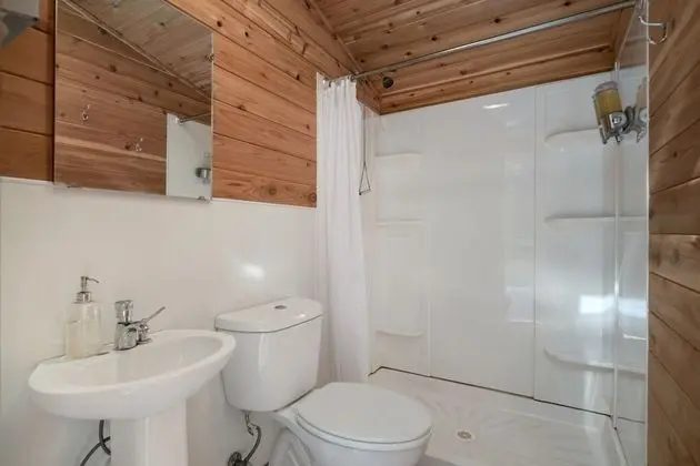 Safari Tent - Shared Bath