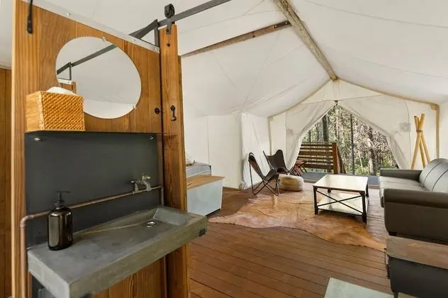 Suite with Kids Tent - Private Bathroom