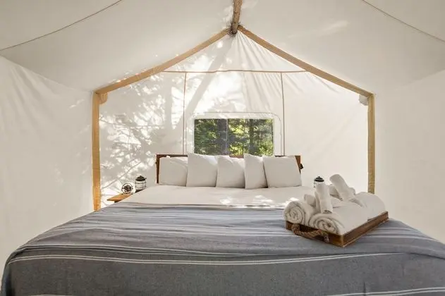 Suite Tent - Private Bath