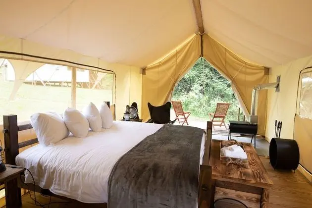 Deluxe Tent - Private Bathroom