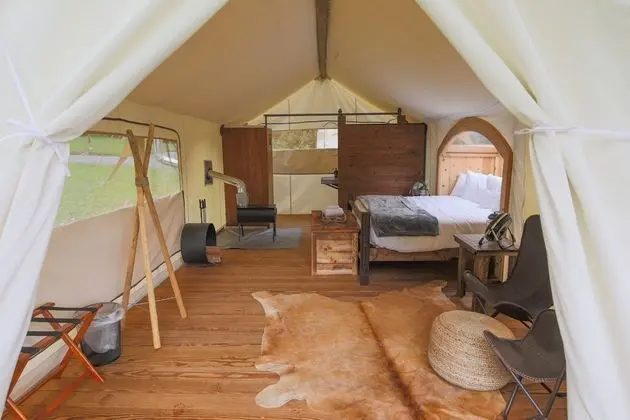 Stargazer Tent - Private Bathroom