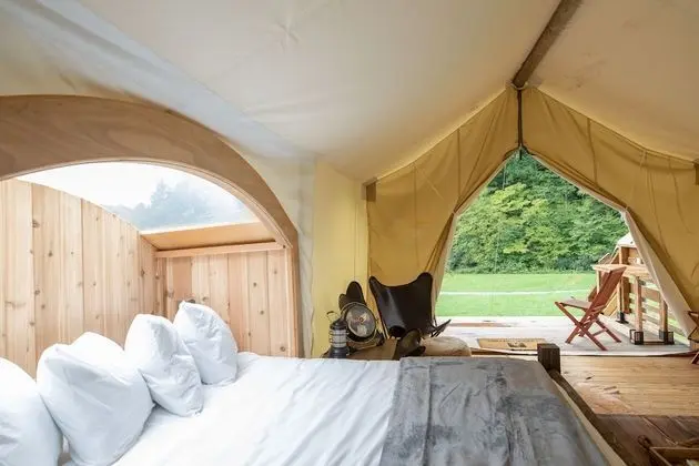 Stargazer Tent - Private Bathroom