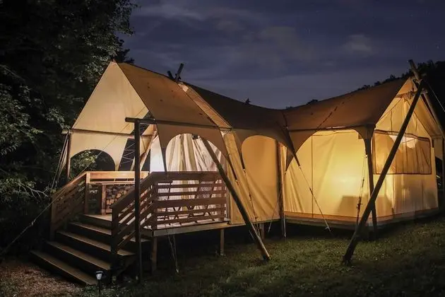 Suite with Kids Tent - Private Bathroom
