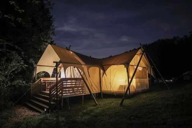 Suite with Kids Tent - Private Bathroom