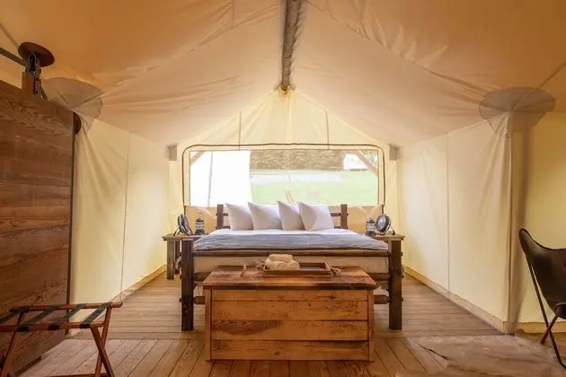 Suite with Kids Tent - Private Bathroom