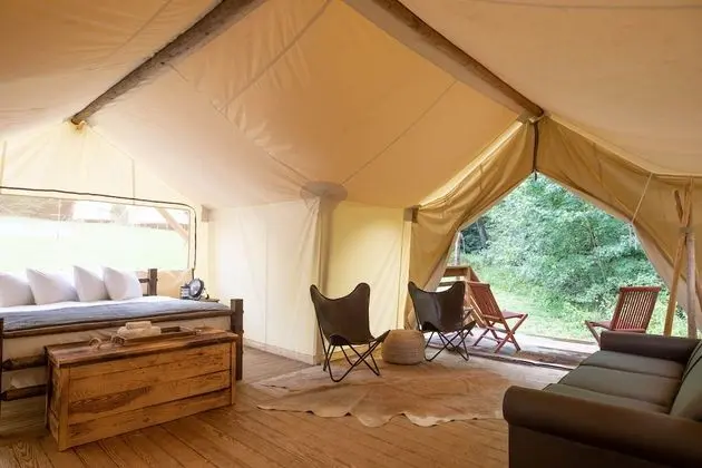 Suite with Kids Tent - Private Bathroom