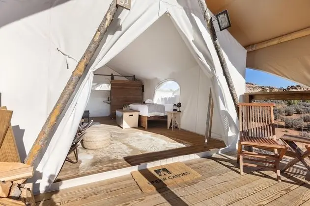 Stargazer Tent, Private Bathroom