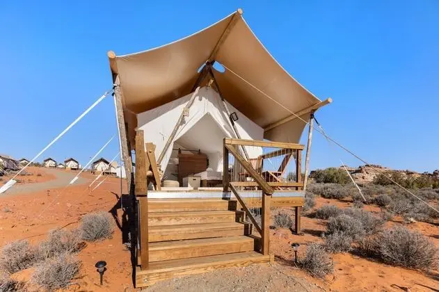 Stargazer Tent, Private Bathroom