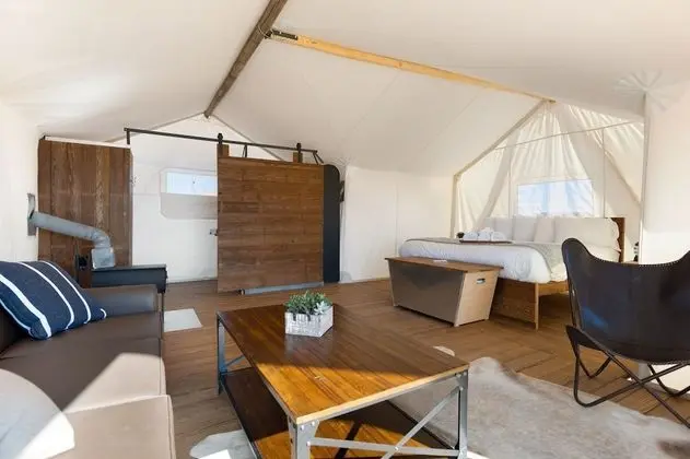 Suite Tent, Private Bathroom